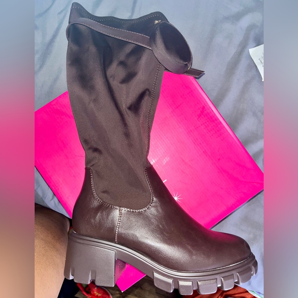 High Boots Coffee Color size 8.5